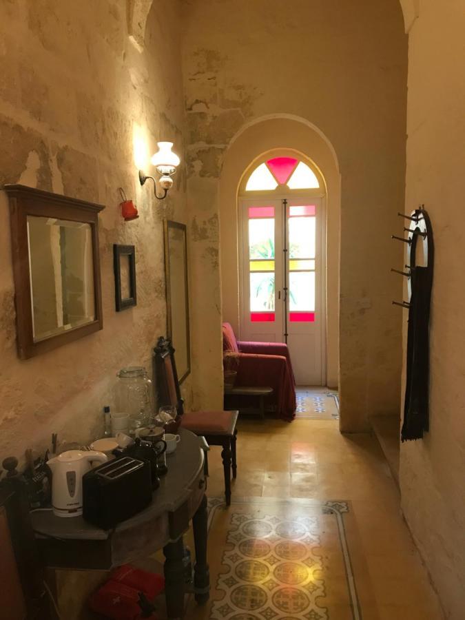 Peaceful Farmhouse Stay With Cozy Yard Għarb Extérieur photo