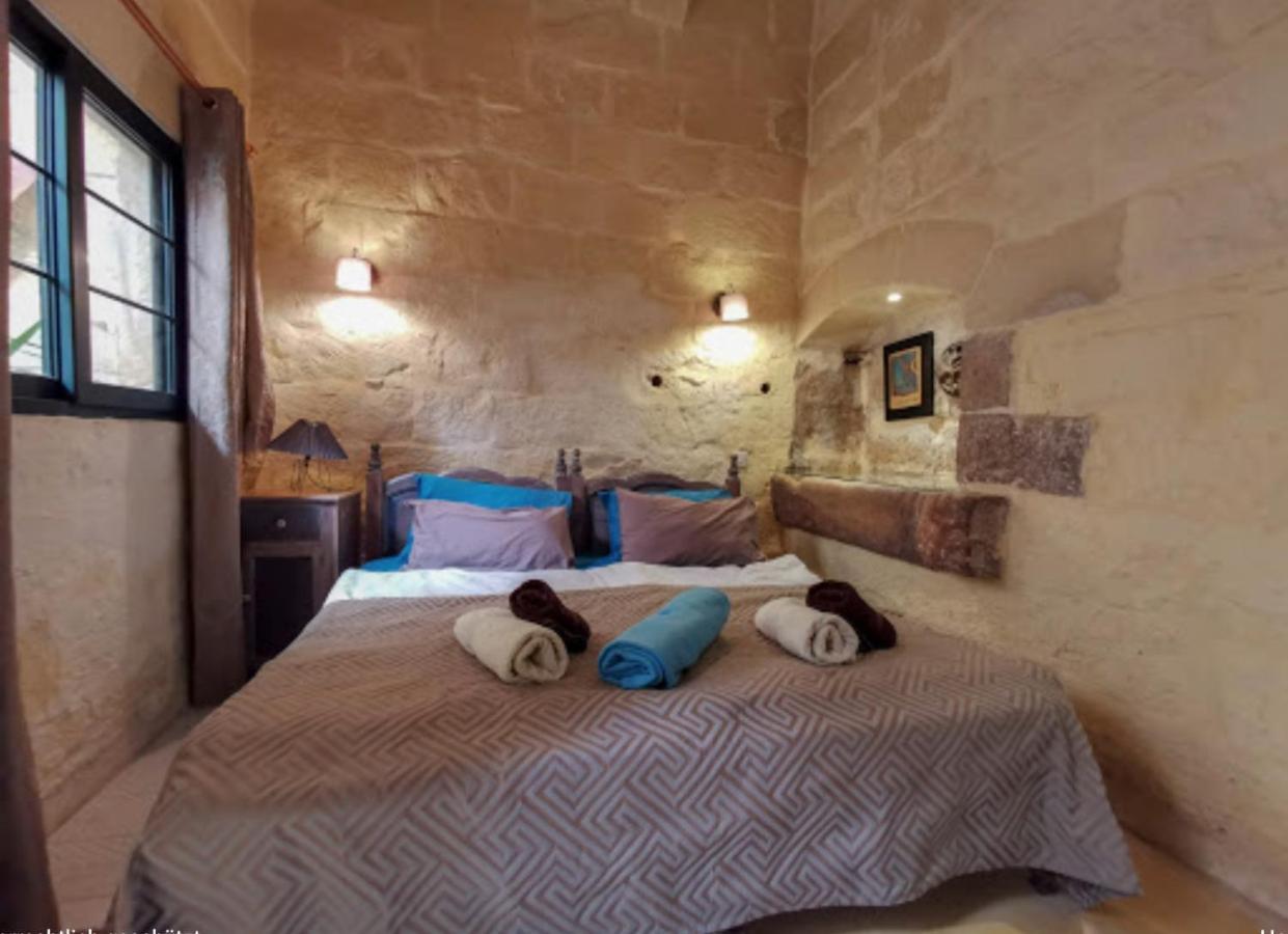 Peaceful Farmhouse Stay With Cozy Yard Għarb Extérieur photo