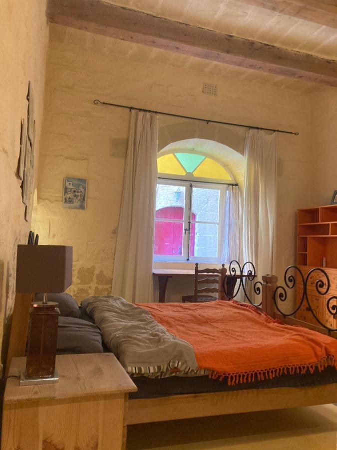 Peaceful Farmhouse Stay With Cozy Yard Għarb Extérieur photo