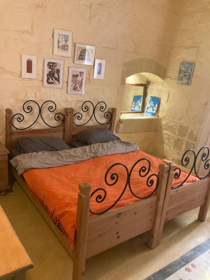 Peaceful Farmhouse Stay With Cozy Yard Għarb Extérieur photo