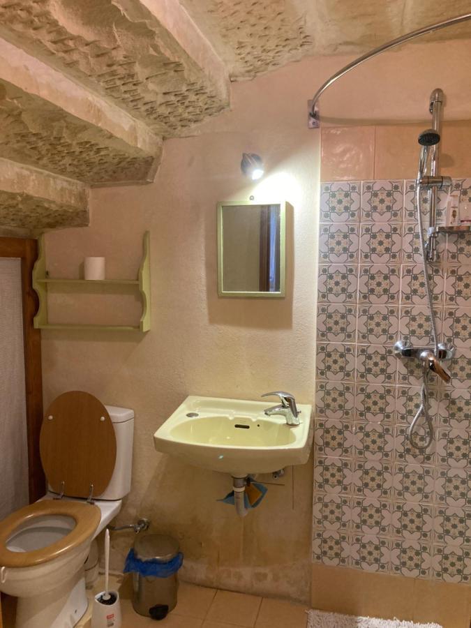 Peaceful Farmhouse Stay With Cozy Yard Għarb Extérieur photo