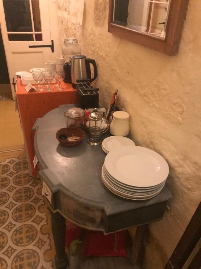 Peaceful Farmhouse Stay With Cozy Yard Għarb Extérieur photo